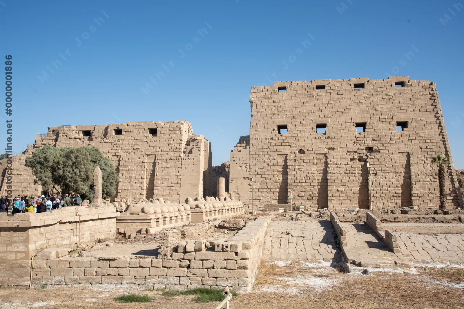 Ancient Precinct of Amun-Re near Luxor, Egypt-par