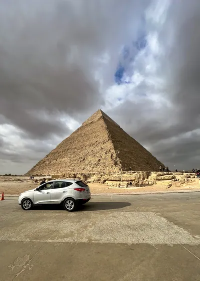 Pyramid of Khafre, the second tallest pyramid at Giza, with remnants of its original casing, near Cairo, Egypt.