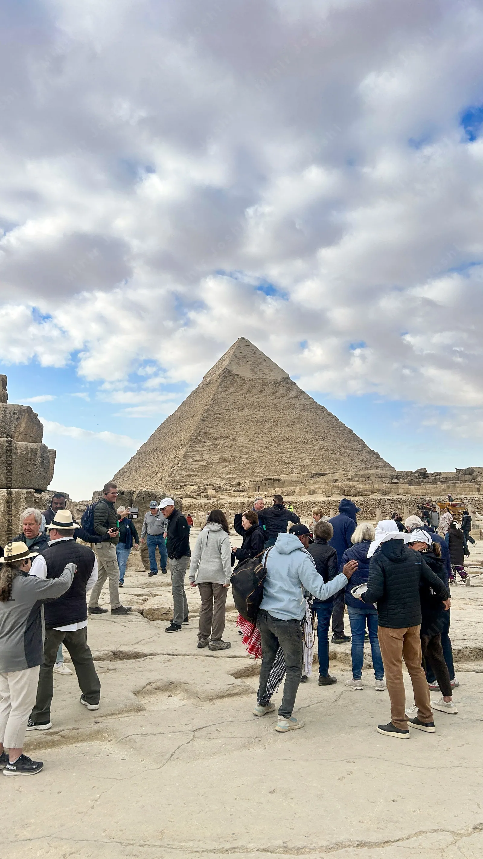 Pyramid of Khafre, the second tallest pyramid at Giza, near Cairo, Egypt